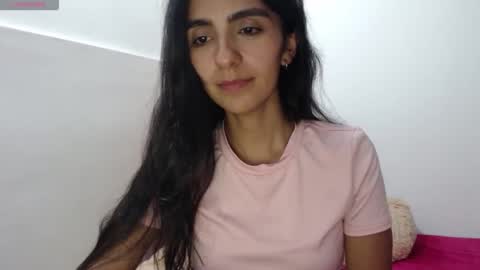 Anahi Browns online show from 04/21/26, 10:01