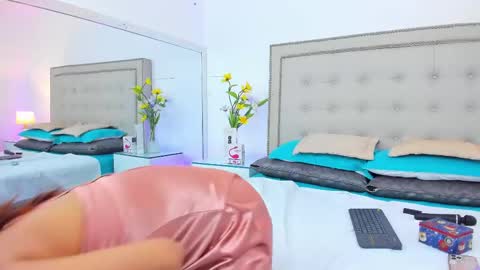 Snapshot of anahirivera chatting on 03/01/25, 02:44 Anahi Rivera online show from 03/01/25, 02:44