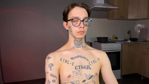 Snapshot of anahori_simon chatting on 12/22/24, 06:15 simon online show from 12/22/24, 06:15