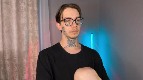 Snapshot of anahori_simon chatting on 01/12/25, 08:14 simon online show from 01/12/25, 08:14