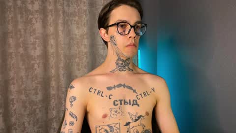 Snapshot of anahori_simon chatting on 02/03/25, 06:39 simon online show from 02/03/25, 06:39