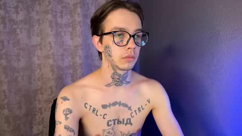 Snapshot of anahori_simon chatting on 02/10/25, 09:04 simon online show from 02/10/25, 09:04