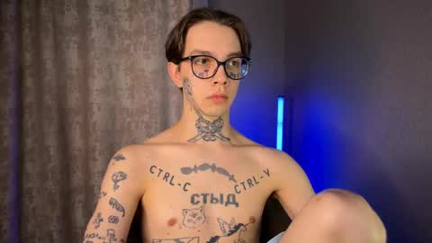 Snapshot of anahori_simon chatting on 02/21/25, 07:10 simon online show from 02/21/25, 07:10