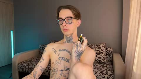 Snapshot of anahori_simon chatting on 03/12/25, 05:57 simon online show from 03/12/25, 05:57