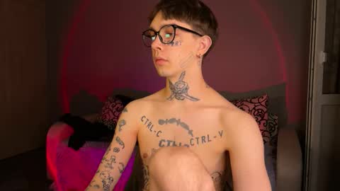 Snapshot of anahori_simon chatting on 09/17/25, 06:53 simon online show from 09/17/25, 06:53