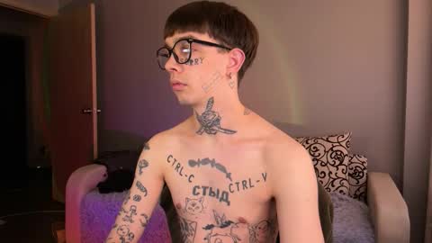 Snapshot of anahori_simon chatting on 09/26/25, 10:08 simon online show from 09/26/25, 10:08