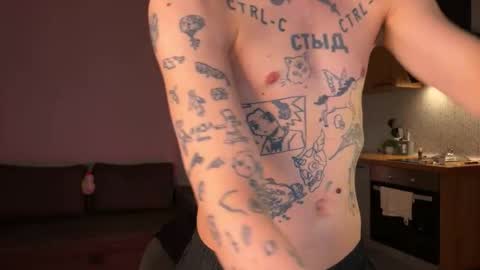 Snapshot of anahori_simon chatting on 10/18/25, 12:24 simon online show from 10/18/25, 12:24