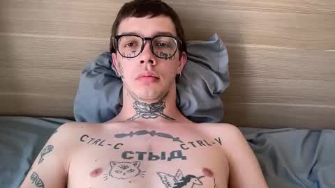 Snapshot of anahori_simon chatting on 02/19/26, 02:51 simon online show from 02/19/26, 02:51