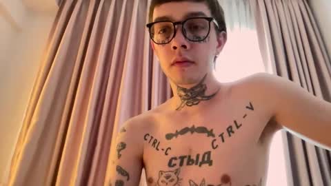 Snapshot of anahori_simon chatting on 02/23/26, 08:01 simon online show from 02/23/26, 08:01