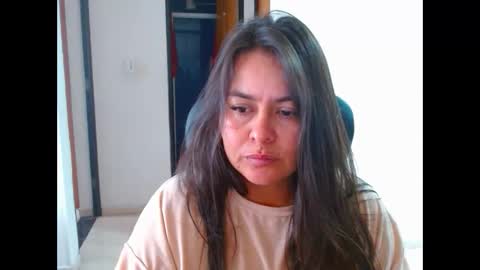 Snapshot of anaids_dam chatting on 04/19/26, 01:54 anaids online show from 04/19/26, 01:54