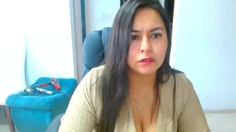 Snapshot of anaids_dam chatting on 05/31/26, 03:08 anaids online show from 05/31/26, 03:08