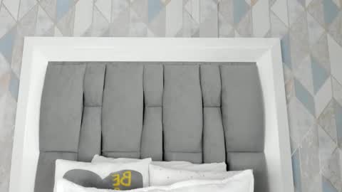   online show from 10/17/25, 11:46