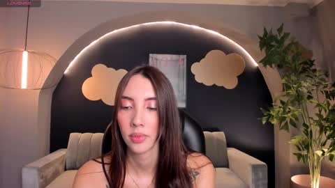 Snapshot of anaisnin1 chatting on 02/13/25, 12:00 Anais Nin online show from 02/13/25, 12:00