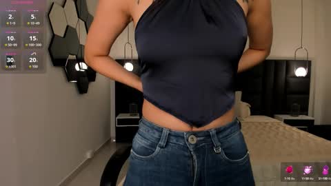 Snapshot of anaisnin1 chatting on 09/13/25, 06:29 Anais Nin online show from 09/13/25, 06:29