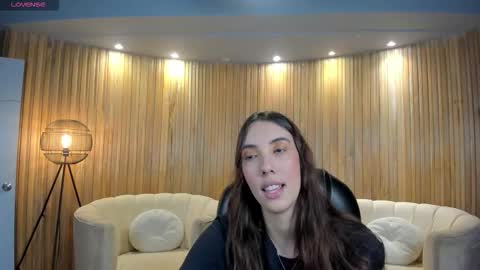 Snapshot of anaisnin1 chatting on 10/17/25, 03:31 Anais Nin online show from 10/17/25, 03:31