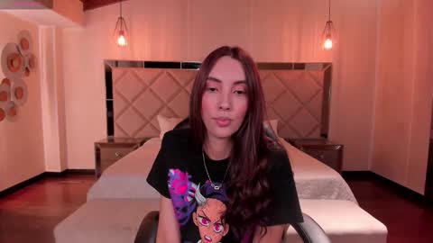 Snapshot of anaisnin1 chatting on 10/21/25, 03:29 Anais Nin online show from 10/21/25, 03:29