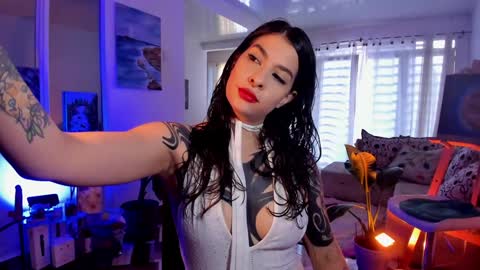 Mariana  online show from 02/08/25, 02:05