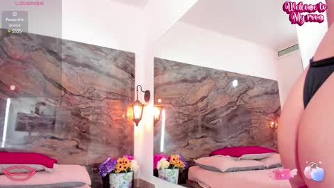 Snapshot of analia_smith chatting on 01/22/25, 02:04 Analia smith online show from 01/22/25, 02:04