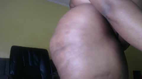 Snapshot of analock chatting on 10/31/25, 12:17 Dotunga online show from 10/31/25, 12:17