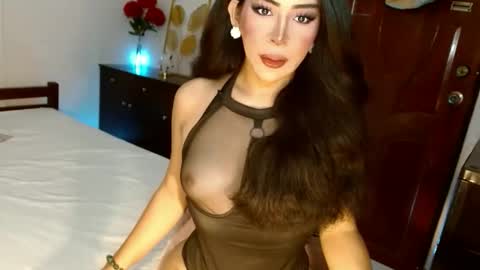 Thena online show from 04/15/26, 07:59