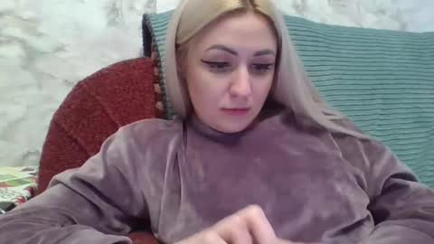 Snapshot of analqueen2024 chatting on 01/20/25, 01:32 analqueen2024 online show from 01/20/25, 01:32