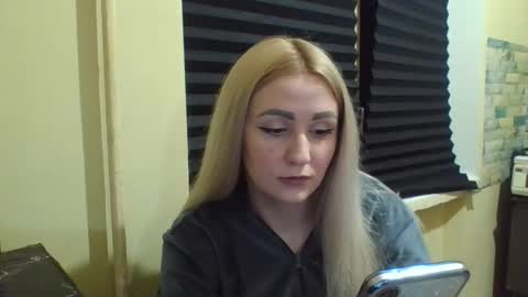 analqueen2024 online show from 12/22/25, 03:25