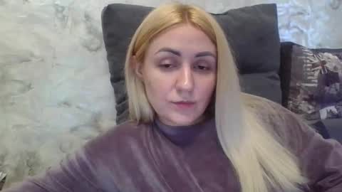 analqueen2024 online show from 04/19/26, 01:32