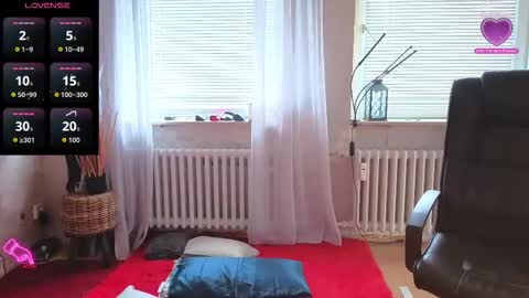 Snapshot of anamaar chatting on 09/26/25, 10:08 Ana online show from 09/26/25, 10:08