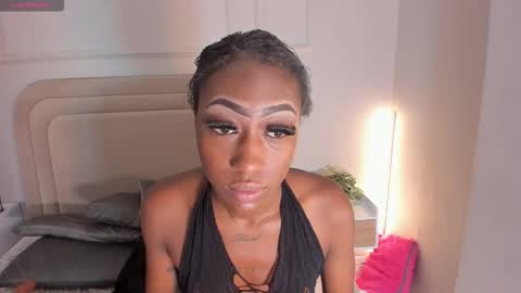 anamonroee online show from 11/05/25, 11:43