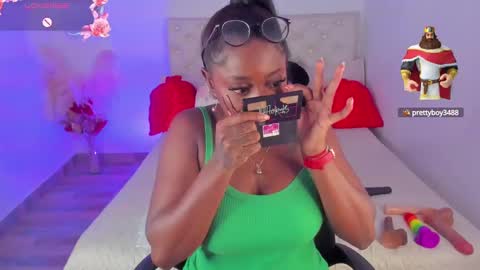 A N A  my connection hours are from 600 pm to 12 pm Colombian time online show from 01/22/25, 12:06