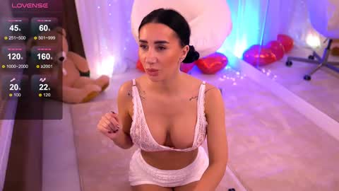 Anna online show from 03/06/25, 11:31