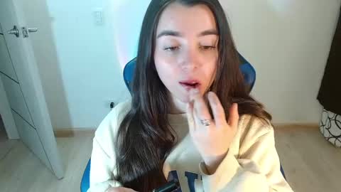 ana 3 online show from 02/28/25, 02:20