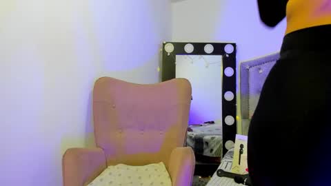 ana online show from 01/12/26, 02:44