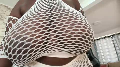 ana  online show from 02/06/25, 01:43