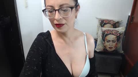 Snapshot of anasstaciaevanss chatting on 09/14/25, 01:38 Anastacia online show from 09/14/25, 01:38