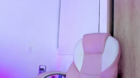 Anastacia online show from 12/16/24, 04:13