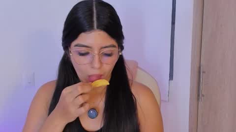 Anastacia online show from 11/05/25, 06:13