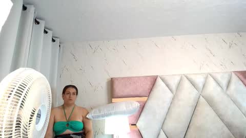 anastasia_marco online show from 11/05/25, 12:16
