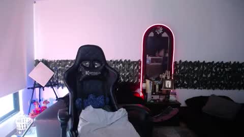 Jennyfer.... but u can say me Anastasia online show from 10/15/25, 09:04