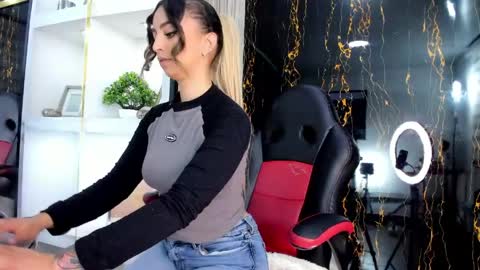 Anastasia online show from 05/04/26, 12:45