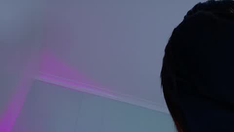 Kendra  online show from 10/26/25, 12:22