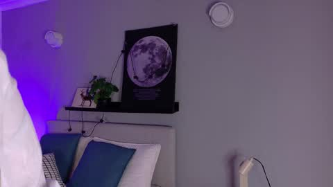 Kendra  online show from 03/11/26, 10:10