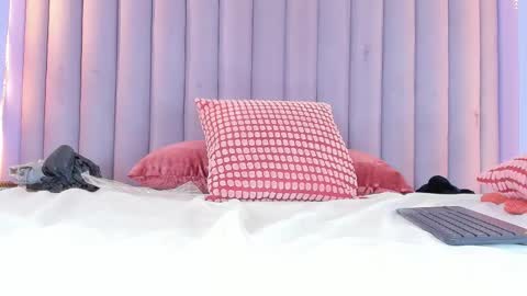 A N N A   V O S S  online show from 11/12/25, 11:47