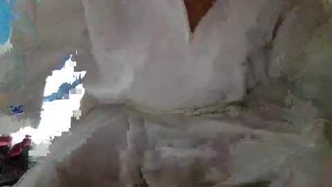 Snapshot of anaximandro_david chatting on 04/12/26, 04:01 David online show from 04/12/26, 04:01