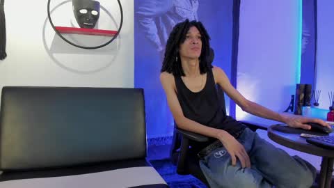 anddy_hugecock online show from 05/11/26, 07:44