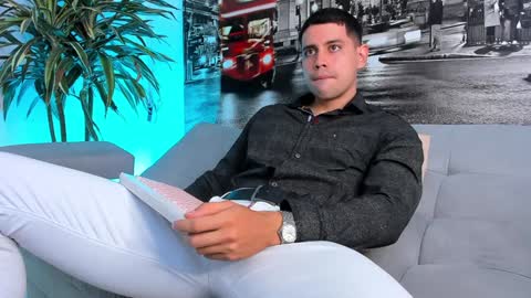 Snapshot of ander_perez chatting on 12/11/24, 03:15 ANDER online show from 12/11/24, 03:15