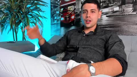 Snapshot of ander_perez chatting on 12/11/24, 10:27 ANDER online show from 12/11/24, 10:27