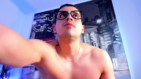 Snapshot of ander_perez chatting on 01/22/25, 04:44 ANDER online show from 01/22/25, 04:44