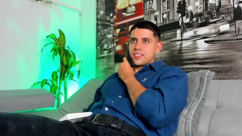 Snapshot of ander_perez chatting on 01/24/25, 11:45 ANDER online show from 01/24/25, 11:45