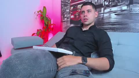 Snapshot of ander_perez chatting on 02/15/25, 02:55 ANDER online show from 02/15/25, 02:55